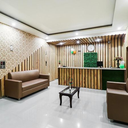 פארידבד Hotel Grand 81 מראה חיצוני תמונה