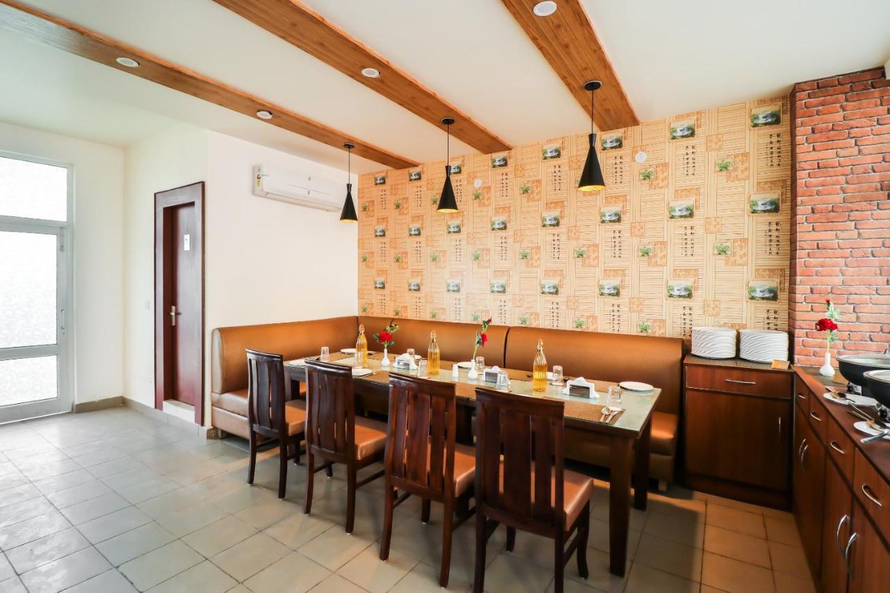פארידבד Hotel Grand 81 מראה חיצוני תמונה