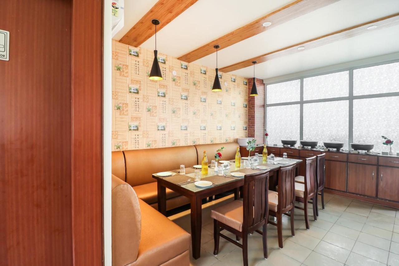 פארידבד Hotel Grand 81 מראה חיצוני תמונה